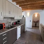 De La *
