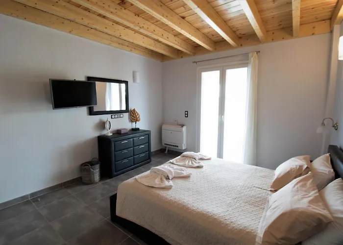 Villa De La Agios Stefanos Avliotes (Corfu)